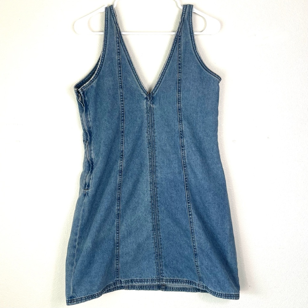 Denim v-neck dress size large - Picture 5 of 6